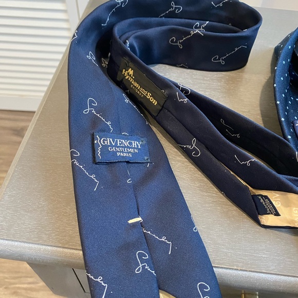 Vintage Givenchy Navy Blue Tie Lot - Picture 5 of 8